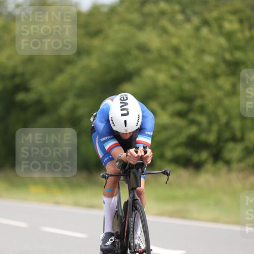 22.06.2025 - Viking Triathlon Yannick Fuchs http://msf.ph/oto/8085093 22.06.2025 12:36:36 Radfahren 28, 48, 97, 344, 419, 422 meine-sportfotos.de