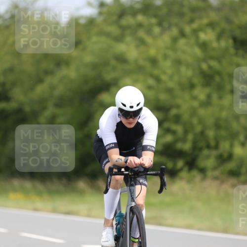 22.06.2025 - Viking Triathlon Yannick Fuchs http://msf.ph/oto/8085112 22.06.2025 12:36:38 Radfahren 28, 48, 97, 344, 419, 422 meine-sportfotos.de