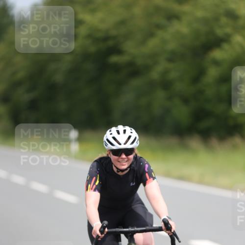 22.06.2025 - Viking Triathlon Yannick Fuchs http://msf.ph/oto/8085218 22.06.2025 12:37:10 Radfahren 637 meine-sportfotos.de