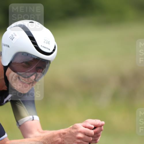 22.06.2025 - Viking Triathlon Yannick Fuchs http://msf.ph/oto/8085273 22.06.2025 12:37:36 Radfahren 234 meine-sportfotos.de