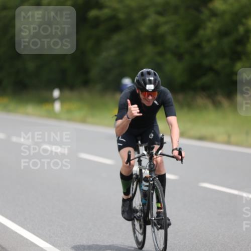 22.06.2025 - Viking Triathlon Yannick Fuchs http://msf.ph/oto/8085349 22.06.2025 12:38:00 Radfahren 22, 144, 203, 288, 403 meine-sportfotos.de
