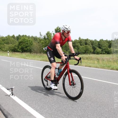 22.06.2025 - Viking Triathlon Yannick Fuchs http://msf.ph/oto/8085446 22.06.2025 13:06:47 Radfahren 359, 511 meine-sportfotos.de
