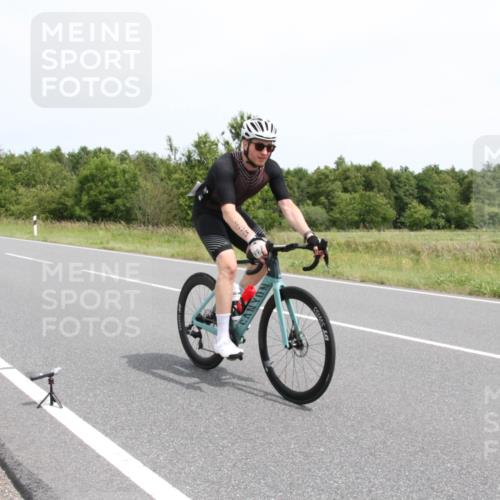 22.06.2025 - Viking Triathlon Yannick Fuchs http://msf.ph/oto/8085475 22.06.2025 13:07:25 Radfahren 54, 238, 446 meine-sportfotos.de