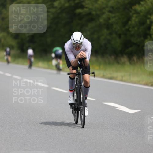 22.06.2025 - Viking Triathlon Yannick Fuchs http://msf.ph/oto/8085526 22.06.2025 12:38:40 Radfahren 106, 242, 284, 429, 653 meine-sportfotos.de