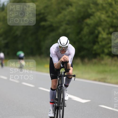 22.06.2025 - Viking Triathlon Yannick Fuchs http://msf.ph/oto/8085527 22.06.2025 12:38:40 Radfahren 106, 242, 284, 429, 653 meine-sportfotos.de
