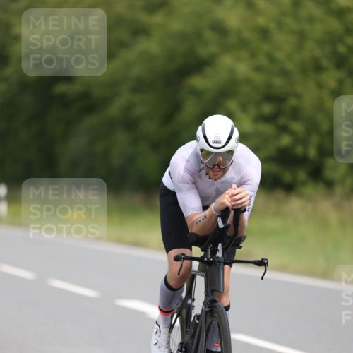 22.06.2025 - Viking Triathlon Yannick Fuchs http://msf.ph/oto/8085531 22.06.2025 12:38:41 Radfahren 106, 242, 284, 335, 429, 653 meine-sportfotos.de