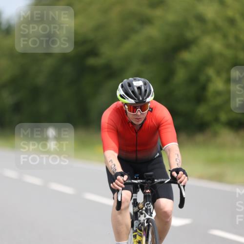 22.06.2025 - Viking Triathlon Yannick Fuchs http://msf.ph/oto/8085554 22.06.2025 12:38:43 Radfahren 106, 192, 242, 335, 429, 653 meine-sportfotos.de