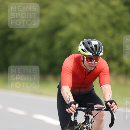 22.06.2025 - Viking Triathlon Yannick Fuchs http://msf.ph/oto/8085557 22.06.2025 12:38:43 Radfahren 106, 192, 242, 335, 429, 653 meine-sportfotos.de