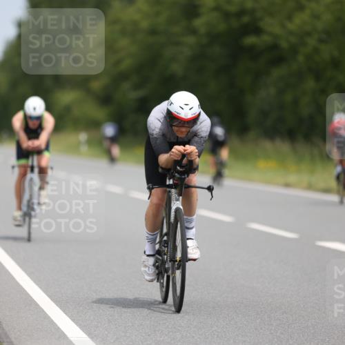 22.06.2025 - Viking Triathlon Yannick Fuchs http://msf.ph/oto/8085769 22.06.2025 12:39:53 Radfahren 30, 132, 348, 408 meine-sportfotos.de