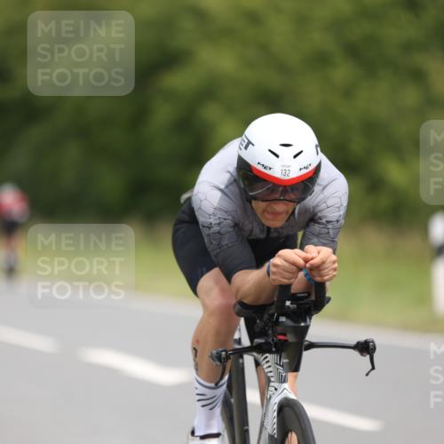 22.06.2025 - Viking Triathlon Yannick Fuchs http://msf.ph/oto/8085779 22.06.2025 12:39:54 Radfahren 30, 132, 348, 408 meine-sportfotos.de