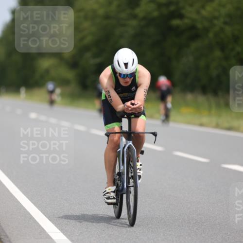 22.06.2025 - Viking Triathlon Yannick Fuchs http://msf.ph/oto/8085783 22.06.2025 12:39:54 Radfahren 30, 132, 348, 408 meine-sportfotos.de