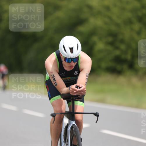 22.06.2025 - Viking Triathlon Yannick Fuchs http://msf.ph/oto/8085790 22.06.2025 12:39:55 Radfahren 30, 132, 348, 408 meine-sportfotos.de