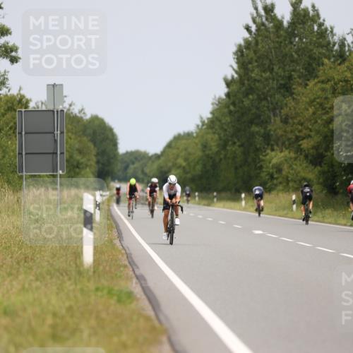 22.06.2025 - Viking Triathlon Yannick Fuchs http://msf.ph/oto/8085796 22.06.2025 12:39:56 Radfahren 30, 132, 348, 408 meine-sportfotos.de