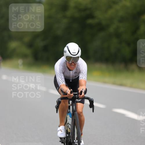 22.06.2025 - Viking Triathlon Yannick Fuchs http://msf.ph/oto/8085804 22.06.2025 12:40:02 Radfahren 30, 330 meine-sportfotos.de