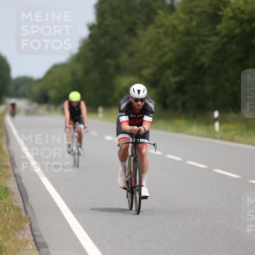 22.06.2025 - Viking Triathlon Yannick Fuchs http://msf.ph/oto/8085819 22.06.2025 12:40:07 Radfahren 30, 330, 447 meine-sportfotos.de