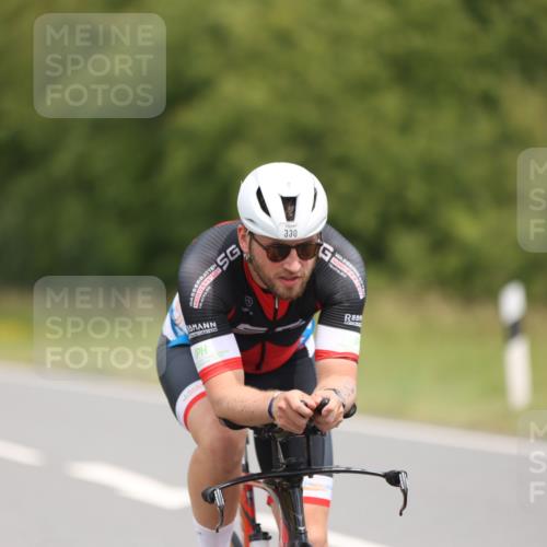 22.06.2025 - Viking Triathlon Yannick Fuchs http://msf.ph/oto/8085835 22.06.2025 12:40:09 Radfahren 330, 447 meine-sportfotos.de
