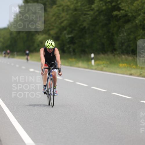 22.06.2025 - Viking Triathlon Yannick Fuchs http://msf.ph/oto/8085838 22.06.2025 12:40:09 Radfahren 330, 447 meine-sportfotos.de