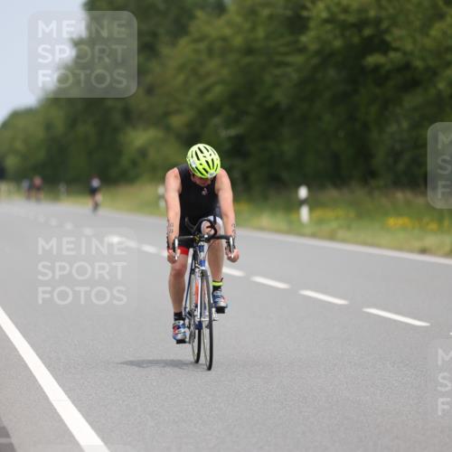 22.06.2025 - Viking Triathlon Yannick Fuchs http://msf.ph/oto/8085841 22.06.2025 12:40:10 Radfahren 108, 330, 447 meine-sportfotos.de