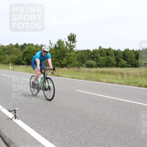22.06.2025 - Viking Triathlon Yannick Fuchs http://msf.ph/oto/8085863 22.06.2025 13:10:04 Radfahren 25, 128, 181 meine-sportfotos.de