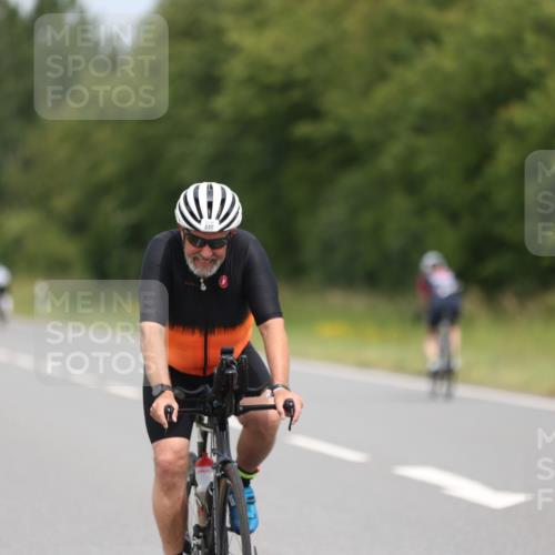 22.06.2025 - Viking Triathlon Yannick Fuchs http://msf.ph/oto/8085877 22.06.2025 12:40:31 Radfahren 217, 441, 446 meine-sportfotos.de