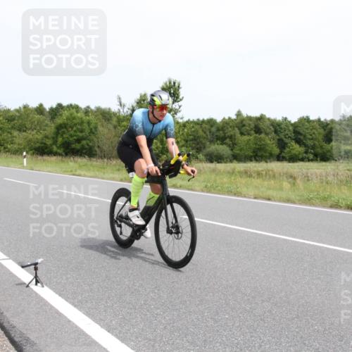 22.06.2025 - Viking Triathlon Yannick Fuchs http://msf.ph/oto/8085894 22.06.2025 13:10:09 Radfahren 25, 128, 181, 614 meine-sportfotos.de