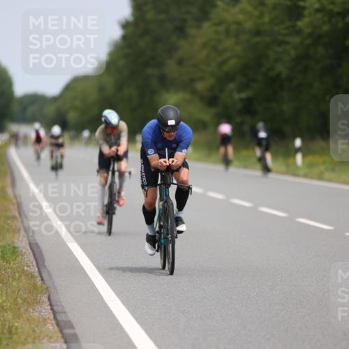 22.06.2025 - Viking Triathlon Yannick Fuchs http://msf.ph/oto/8085963 22.06.2025 12:40:58 Radfahren 71, 148, 214, 309, 464, 523, 620, 626, 639 meine-sportfotos.de