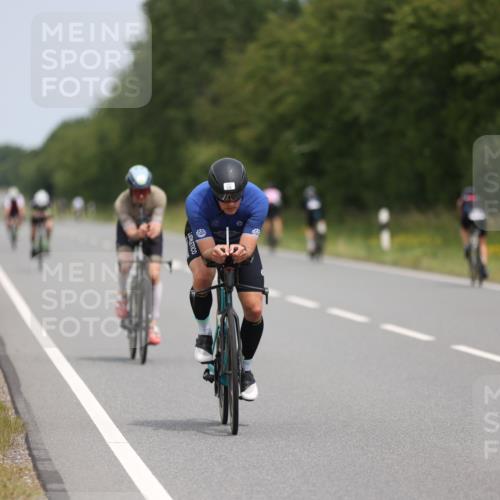 22.06.2025 - Viking Triathlon Yannick Fuchs http://msf.ph/oto/8085967 22.06.2025 12:40:58 Radfahren 71, 148, 214, 309, 464, 523, 620, 626, 639 meine-sportfotos.de