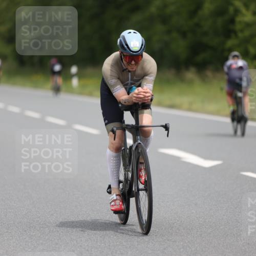 22.06.2025 - Viking Triathlon Yannick Fuchs http://msf.ph/oto/8085978 22.06.2025 12:41:00 Radfahren 71, 148, 214, 309, 464, 523, 620, 626, 639 meine-sportfotos.de