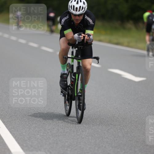22.06.2025 - Viking Triathlon Yannick Fuchs http://msf.ph/oto/8085998 22.06.2025 12:41:05 Radfahren 71, 148, 206, 462, 464, 523, 639 meine-sportfotos.de