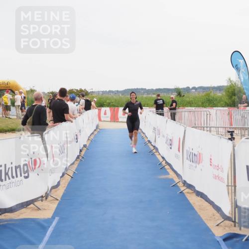 22.06.2025 - Viking Triathlon MichiJ http://msf.ph/oto/8086133 22.06.2025 16:14:52 Ziel 408 meine-sportfotos.de
