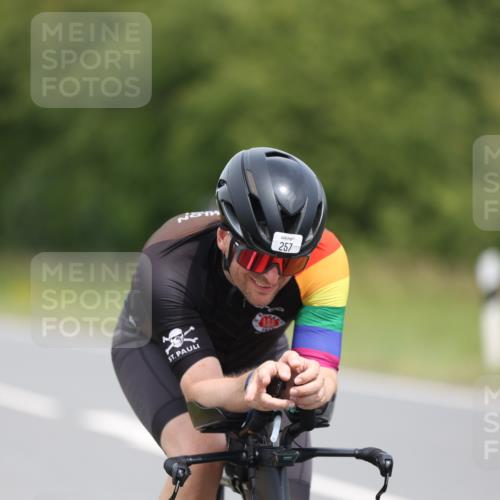 22.06.2025 - Viking Triathlon Yannick Fuchs http://msf.ph/oto/8086135 22.06.2025 12:41:53 Radfahren 257, 290 meine-sportfotos.de