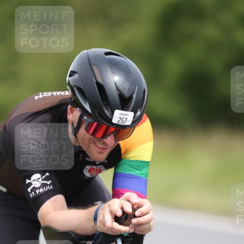 22.06.2025 - Viking Triathlon Yannick Fuchs http://msf.ph/oto/8086138 22.06.2025 12:41:53 Radfahren 257, 290 meine-sportfotos.de