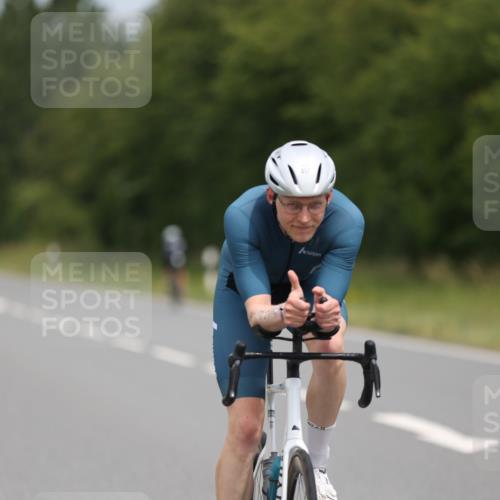 22.06.2025 - Viking Triathlon Yannick Fuchs http://msf.ph/oto/8086157 22.06.2025 12:42:15 Radfahren 25, 65, 154, 251, 336, 369, 457, 520, 602 meine-sportfotos.de