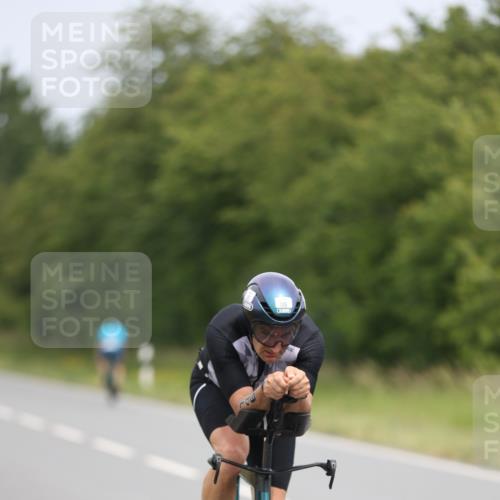 22.06.2025 - Viking Triathlon Yannick Fuchs http://msf.ph/oto/8086183 22.06.2025 12:42:59 Radfahren 146, 181 meine-sportfotos.de