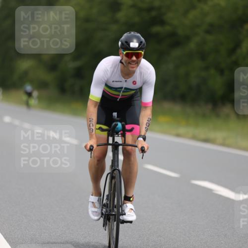 22.06.2025 - Viking Triathlon Yannick Fuchs http://msf.ph/oto/8086195 22.06.2025 12:43:09 Radfahren 40, 209, 291, 448, 606 meine-sportfotos.de