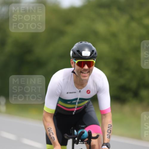 22.06.2025 - Viking Triathlon Yannick Fuchs http://msf.ph/oto/8086201 22.06.2025 12:43:10 Radfahren 40, 209, 291, 448, 606 meine-sportfotos.de