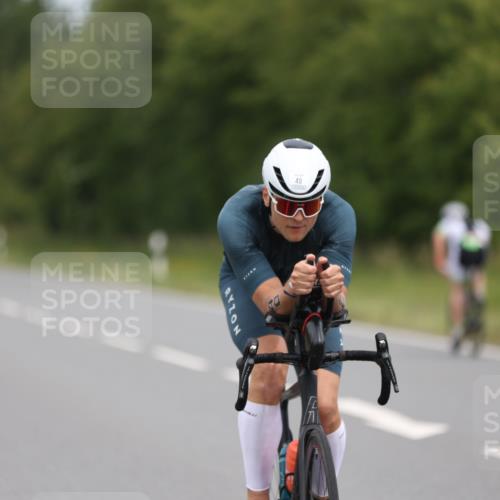 22.06.2025 - Viking Triathlon Yannick Fuchs http://msf.ph/oto/8086220 22.06.2025 12:43:15 Radfahren 40, 291, 301, 438, 448 meine-sportfotos.de