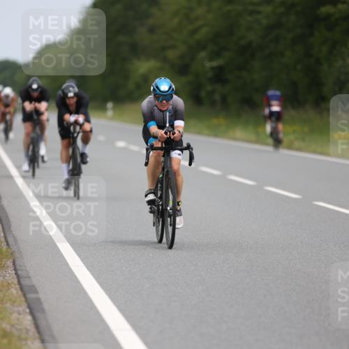 22.06.2025 - Viking Triathlon Yannick Fuchs http://msf.ph/oto/8086312 22.06.2025 12:43:34 Radfahren 12, 109, 124, 187, 316, 327, 349, 388, 407, 442, 493, 522, 654 meine-sportfotos.de
