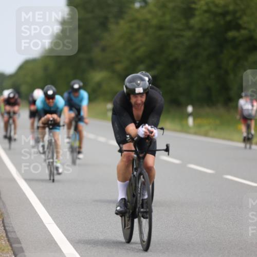 22.06.2025 - Viking Triathlon Yannick Fuchs http://msf.ph/oto/8086324 22.06.2025 12:43:36 Radfahren 12, 124, 187, 316, 327, 349, 388, 407, 428, 442, 493, 522, 654 meine-sportfotos.de