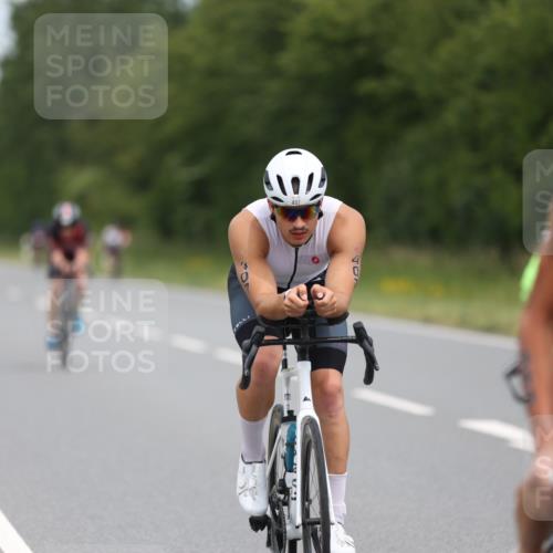 22.06.2025 - Viking Triathlon Yannick Fuchs http://msf.ph/oto/8086359 22.06.2025 12:43:42 Radfahren 124, 187, 316, 327, 349, 359, 388, 407, 428, 442, 493, 506, 522, 654 meine-sportfotos.de