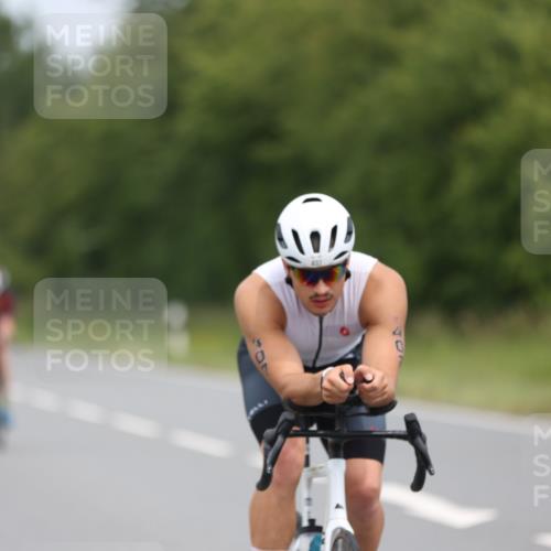 22.06.2025 - Viking Triathlon Yannick Fuchs http://msf.ph/oto/8086362 22.06.2025 12:43:43 Radfahren 124, 316, 318, 349, 359, 388, 407, 428, 442, 493, 506, 522 meine-sportfotos.de