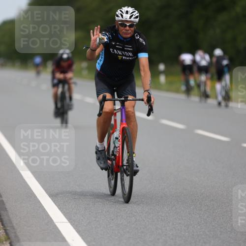 22.06.2025 - Viking Triathlon Yannick Fuchs http://msf.ph/oto/8086373 22.06.2025 12:43:46 Radfahren 7, 83, 196, 318, 349, 359, 388, 407, 428, 506 meine-sportfotos.de