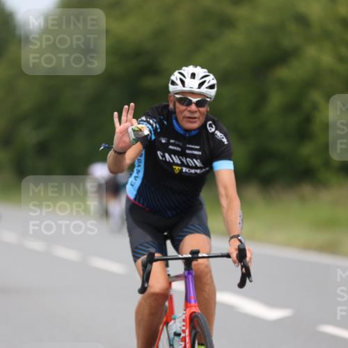 22.06.2025 - Viking Triathlon Yannick Fuchs http://msf.ph/oto/8086379 22.06.2025 12:43:46 Radfahren 7, 83, 196, 318, 349, 359, 388, 407, 428, 506 meine-sportfotos.de