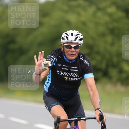 22.06.2025 - Viking Triathlon Yannick Fuchs http://msf.ph/oto/8086381 22.06.2025 12:43:47 Radfahren 7, 83, 196, 318, 349, 359, 407, 428, 506 meine-sportfotos.de
