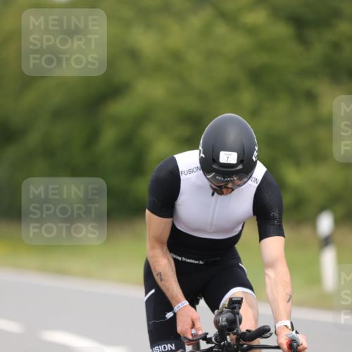22.06.2025 - Viking Triathlon Yannick Fuchs http://msf.ph/oto/8086418 22.06.2025 12:43:54 Radfahren 7, 83, 196, 318 meine-sportfotos.de