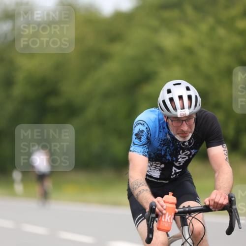 22.06.2025 - Viking Triathlon Yannick Fuchs http://msf.ph/oto/8086484 22.06.2025 12:44:26 Radfahren 186, 374, 634 meine-sportfotos.de