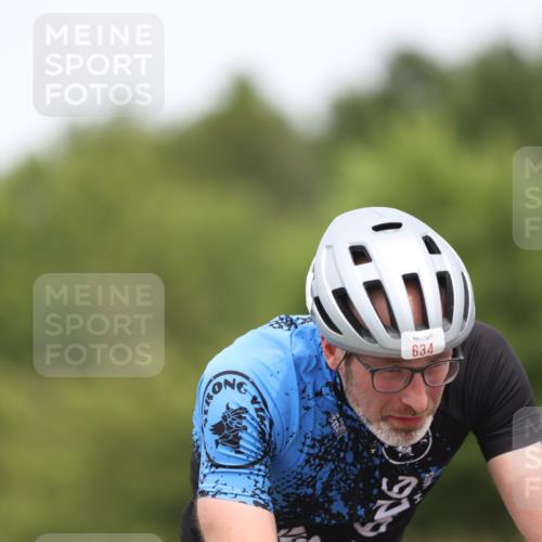 22.06.2025 - Viking Triathlon Yannick Fuchs http://msf.ph/oto/8086490 22.06.2025 12:44:27 Radfahren 186, 374, 634 meine-sportfotos.de