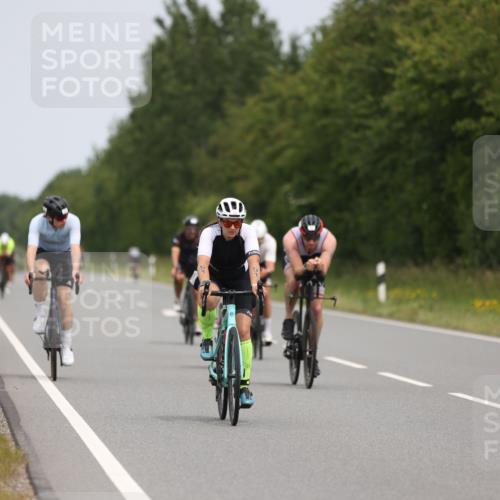 22.06.2025 - Viking Triathlon Yannick Fuchs http://msf.ph/oto/8086565 22.06.2025 12:45:32 Radfahren 147, 255, 312, 357, 395, 515, 535, 611 meine-sportfotos.de