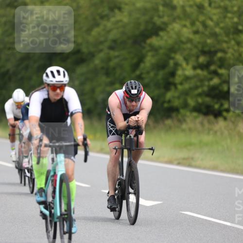 22.06.2025 - Viking Triathlon Yannick Fuchs http://msf.ph/oto/8086574 22.06.2025 12:45:33 Radfahren 147, 255, 312, 357, 395, 515, 535, 611 meine-sportfotos.de