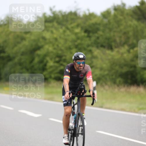 22.06.2025 - Viking Triathlon Yannick Fuchs http://msf.ph/oto/8086593 22.06.2025 12:45:37 Radfahren 147, 225, 255, 278, 312, 357, 395, 491, 515, 535, 611 meine-sportfotos.de
